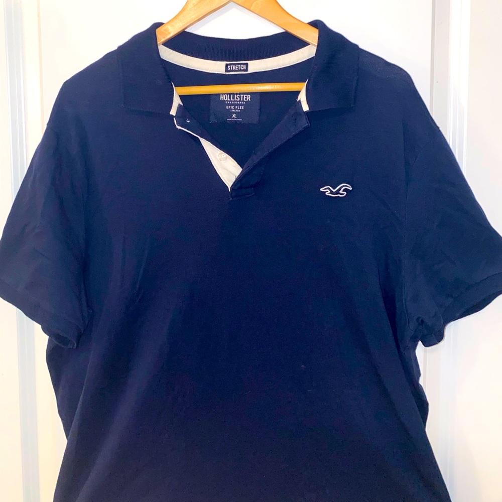 Hollister Polo. Size XL. Stretchy.